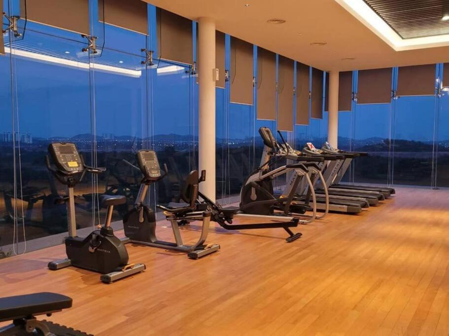Apartment A1804 Grand Medini 100mbps Netflix By